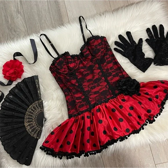 S Vs Victoria's secret
SEXY LITTLE THINGS Fantasies Collection
Senorita Costume - Picture 2 of 14